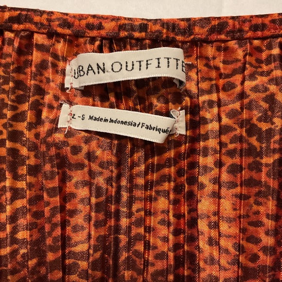 Urban Outfitters Women’s Plisse Peplum Crop Top Brown - Picture 8 of 11